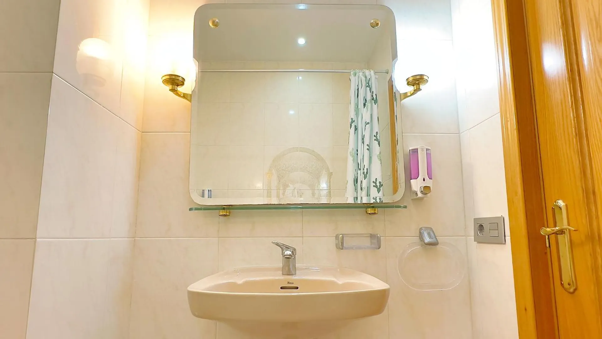 Skol 339 - 2-Bedroom Apartment In Edificio Skol Marbella 0*,