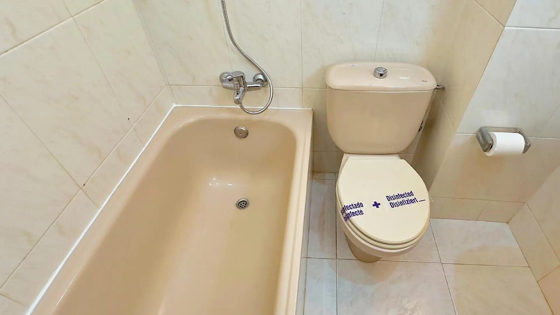 Skol 339 - 2-Bedroom Apartment In Edificio Skol Marbella 0*,  Spain