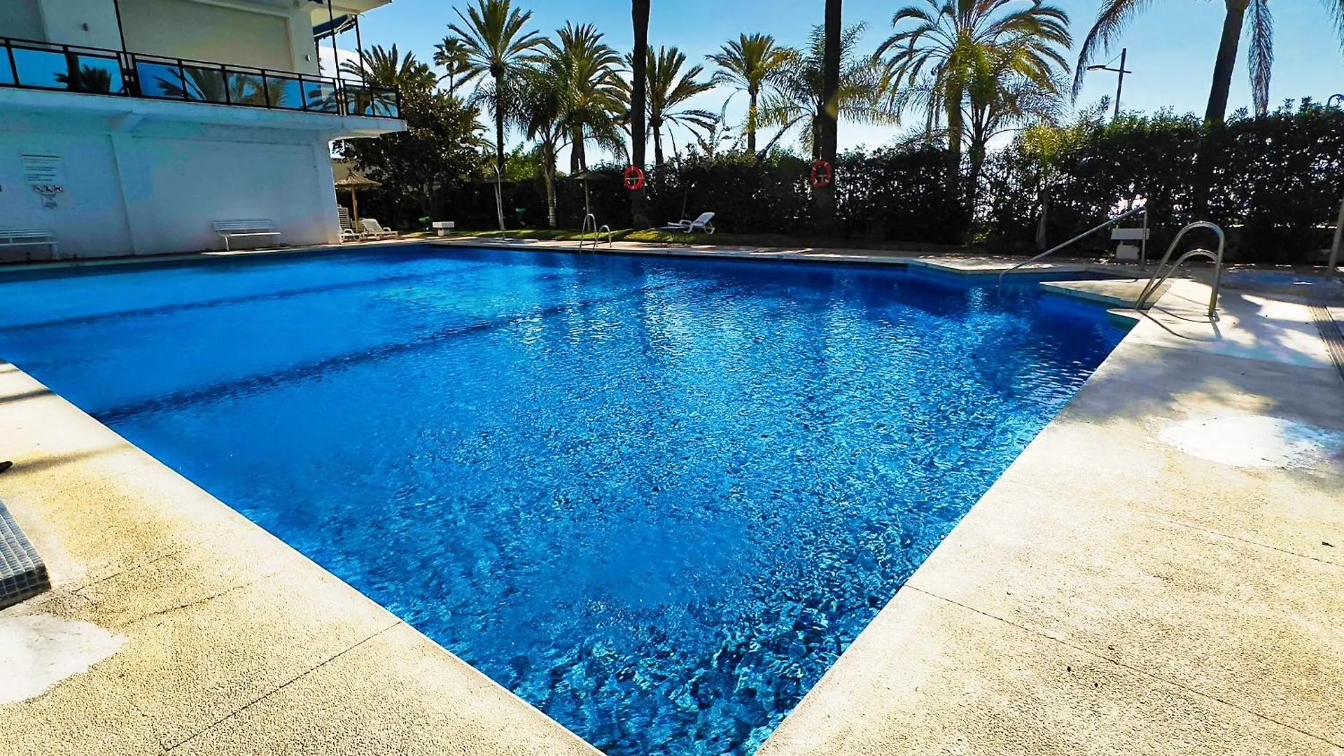 Skol 339 - 2-Bedroom Apartment In Edificio Skol Marbella Spain